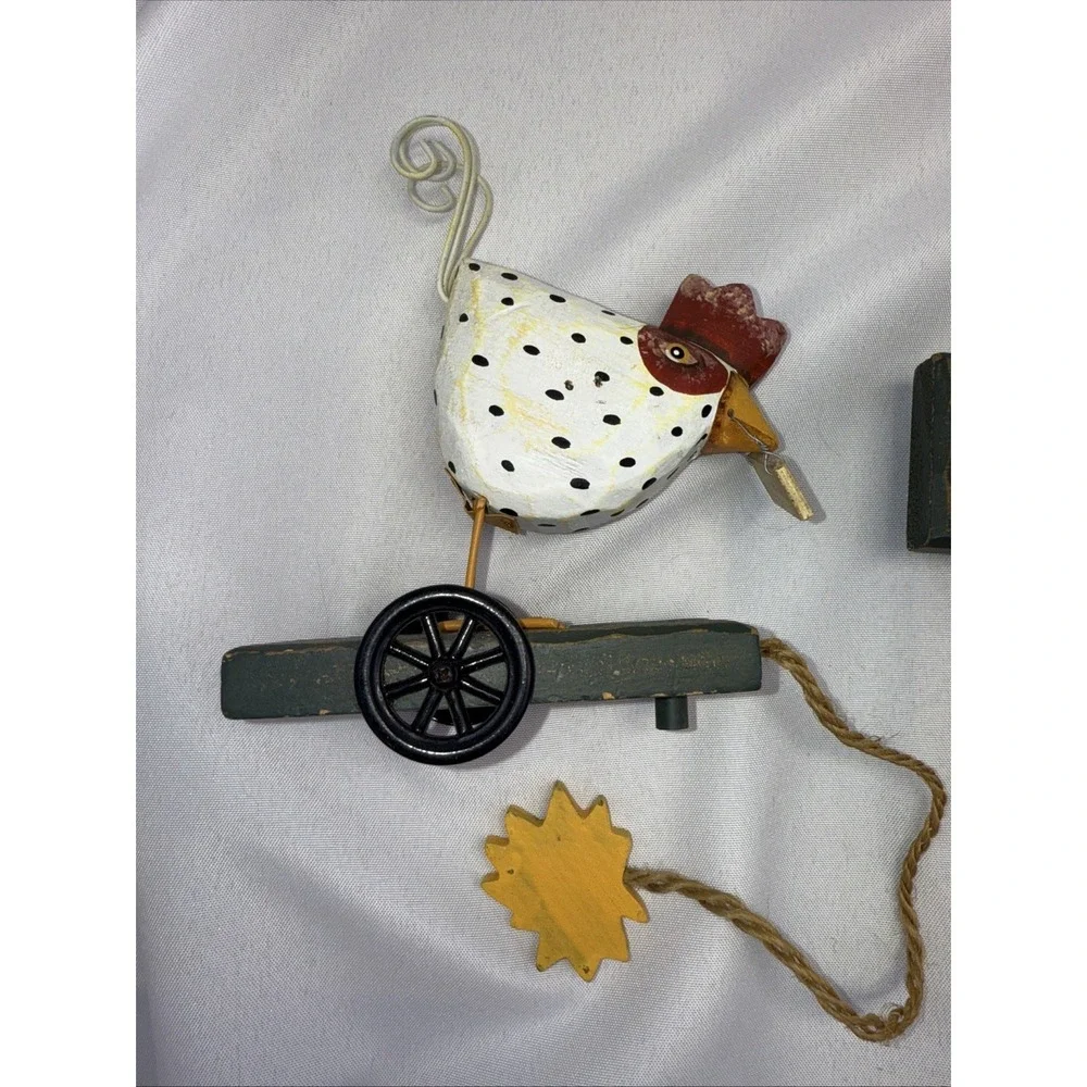 Wooden Rooster Chicken Toy Base on Wheels, Farmhouse‎ Decor 6.5